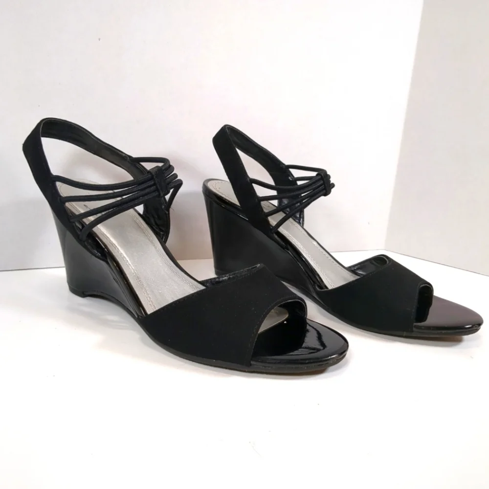 Impo Vanolo Women's Black Wedge Sandals , Size 7-1/2M